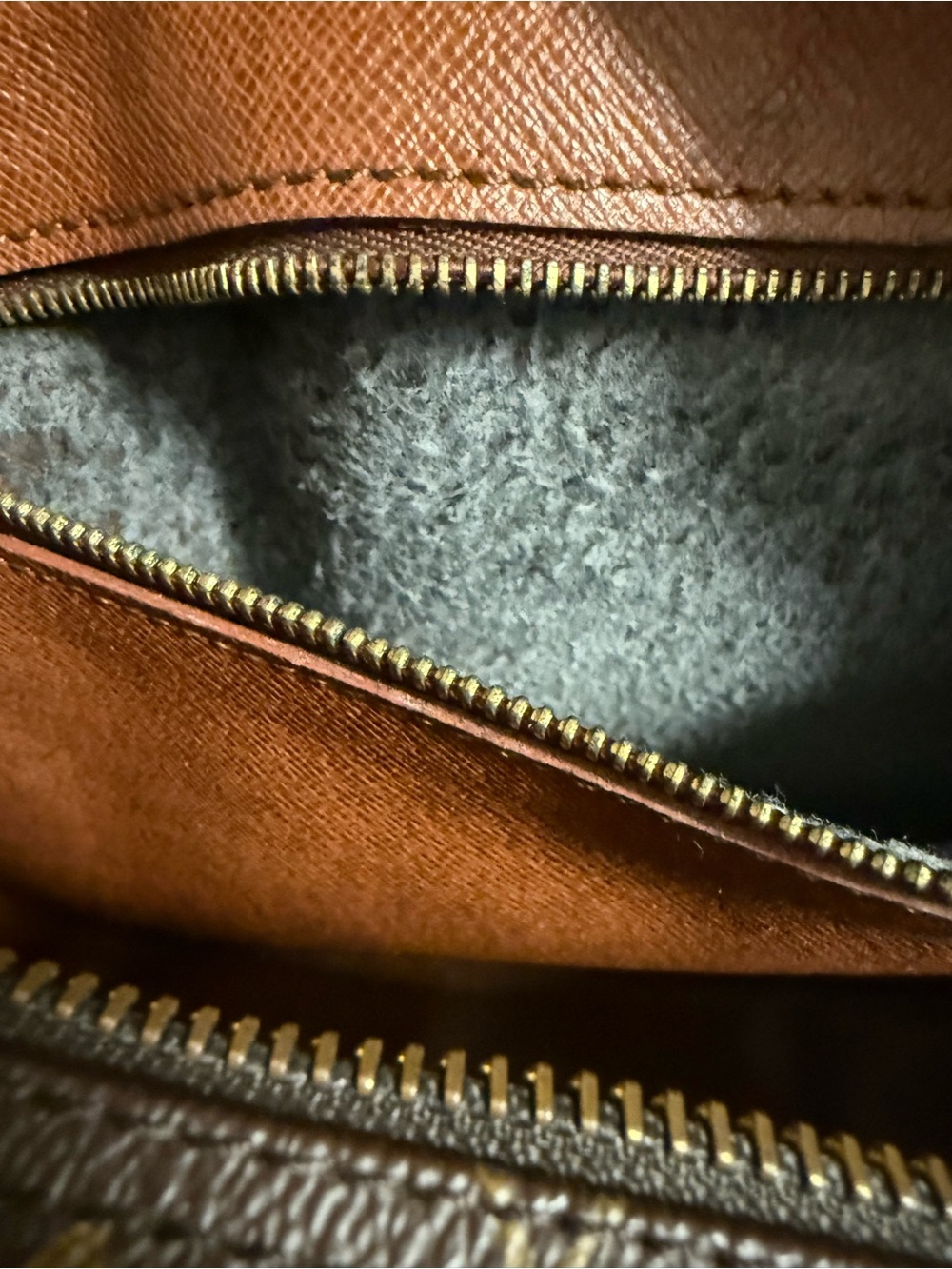 Louis Vuitton Brown Monogram Canvas Messenger Bag with Tan Leather Trim - Picture 16 of 16